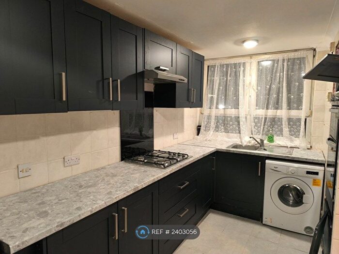 3 Bedroom Maisonette To Rent In Harberson Road, London, E15