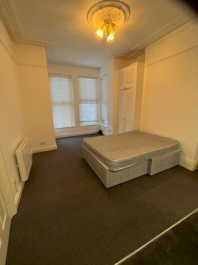 Studio To Rent In Endsleigh Road, Ilford, IG1