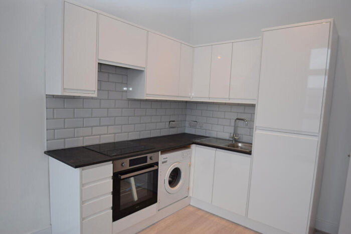 2 Bedroom Flat To Rent In Furtherwick Road, Canvey Island, SS8