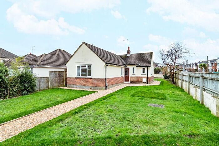 2 Bedroom Property To Rent In Livingstone Road, Parkstone, Poole, BH12