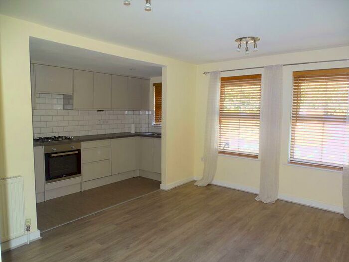 2 Bedroom Flat To Rent In Tapster Street, Barnet, EN5