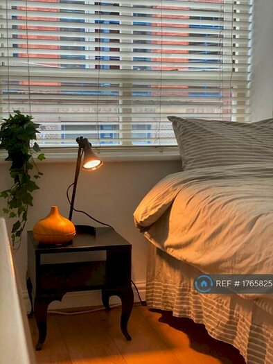 1 Bedroom Flat To Rent In Whitworth House, Manchester, M1