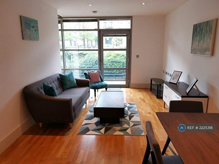 2 Bedroom Flat To Rent In Whitworth Street West, Manchester, M1