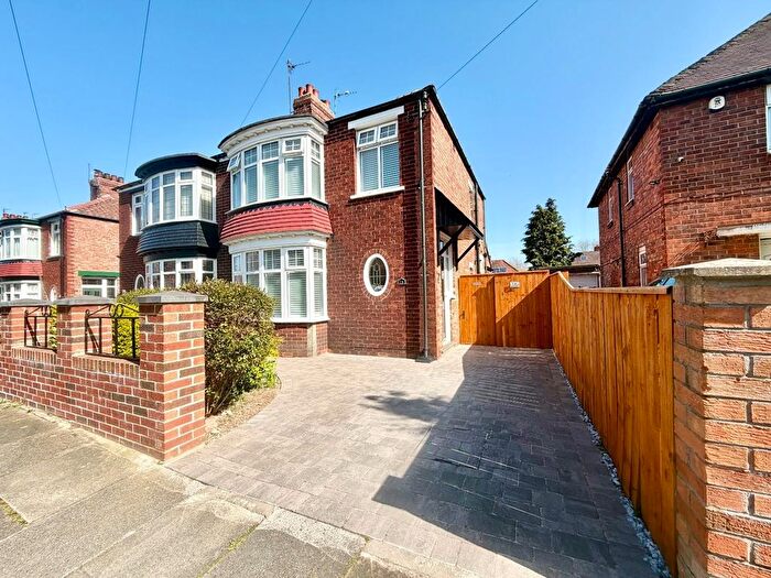 3 Bedroom Semi Detached House For Sale In Easby Avenue, Middlesbrough, TS5