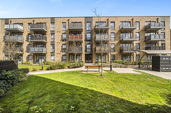 2 Bedroom Flat For Sale In Panta House, Old Barn Lane, Kenley, CR8