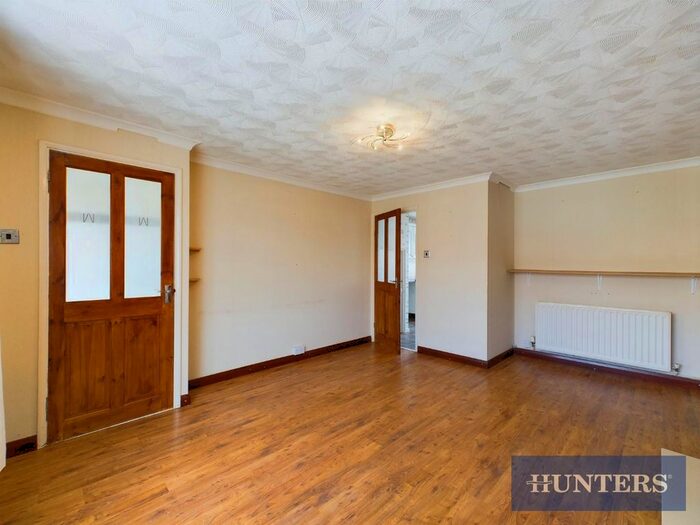 2 Bedroom End Of Terrace House To Rent In Carnaby Avenue, Bridlington, YO16
