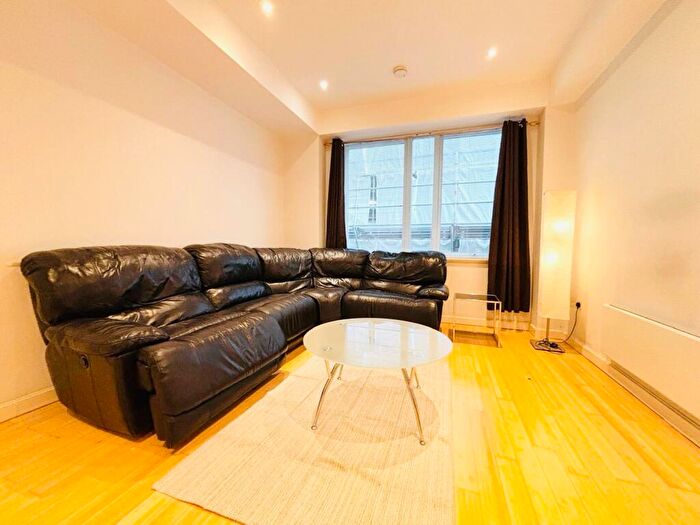 1 Bedroom Flat For Sale In Joiner Street, Manchester, M4