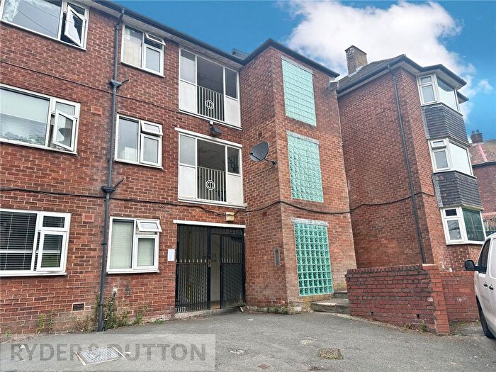 2 Bedroom Flat To Rent In Bolton Close, Prestwich, Manchester, Greater Manchester, M25