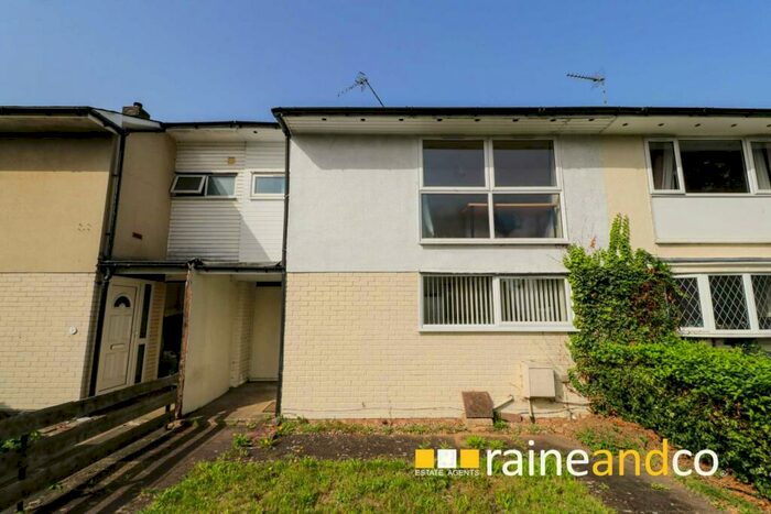 3 Bedroom House To Rent In Coney Close, Hatfield, AL10