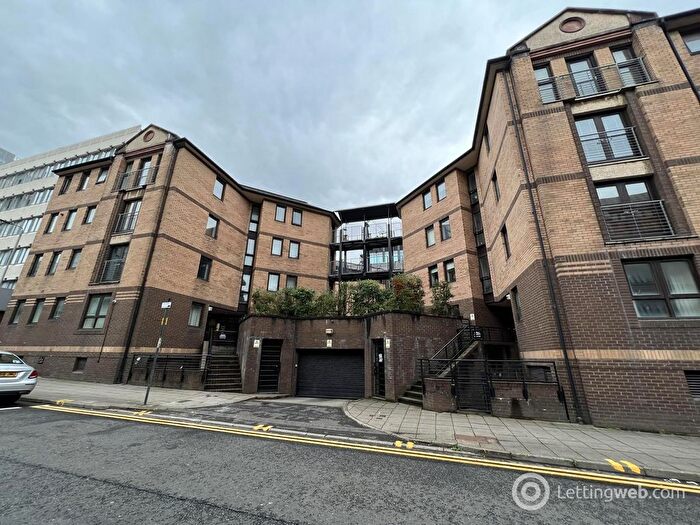 1 Bedroom Flat To Rent In Brown Street, Glasgow, G2