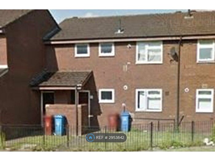 2 Bedroom Flat To Rent In Euclid Close, Manchester, M11