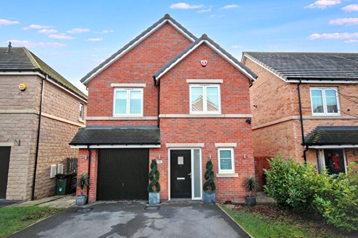 4 Bedroom Detached House For Sale In Harrison Close, Wakefield, WF1