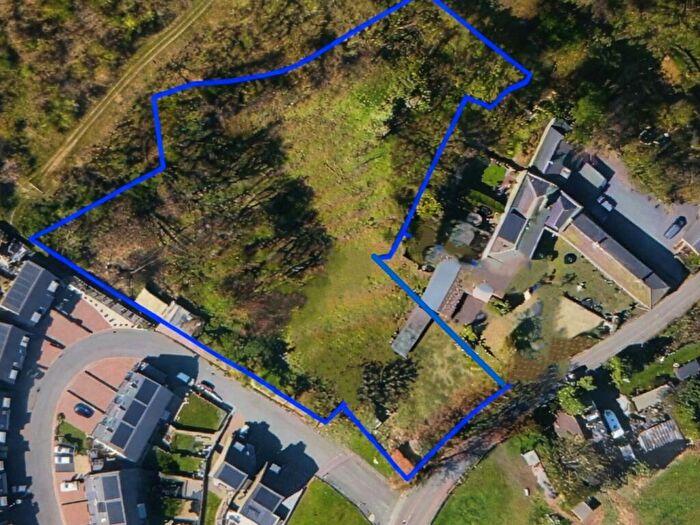 Land For Sale In Cliffe Lane, Cleckheaton, Yorkshire, BD19
