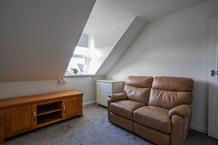 1 Bedroom Flat To Rent In Clive Street, Grangetown, CF11
