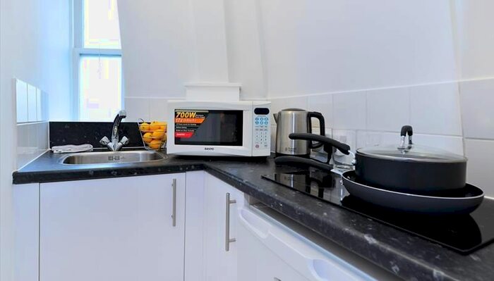 Studio To Rent In Hill Street, Mayfair, W1J