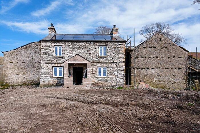 Detached House To Rent In Whins Farm Howgill, Kendal, Cumbria, LA8