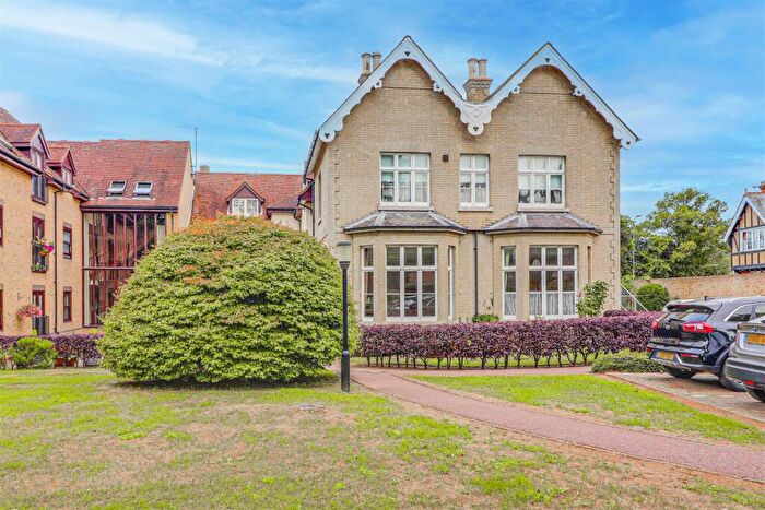 1 Bedroom Retirement Property To Rent In The Lawns Drive, Broxbourne, EN10