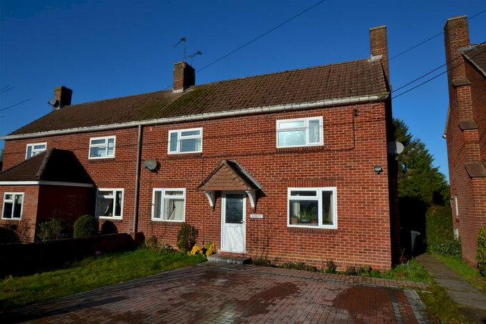 3 Bedroom Property To Rent In Weir Road, Hartley Wintney, Hook, RG27