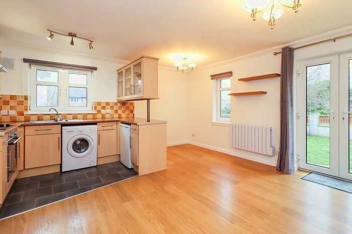 1 Bedroom Flat To Rent In King Street, Inverkeithing, Fife, KY11