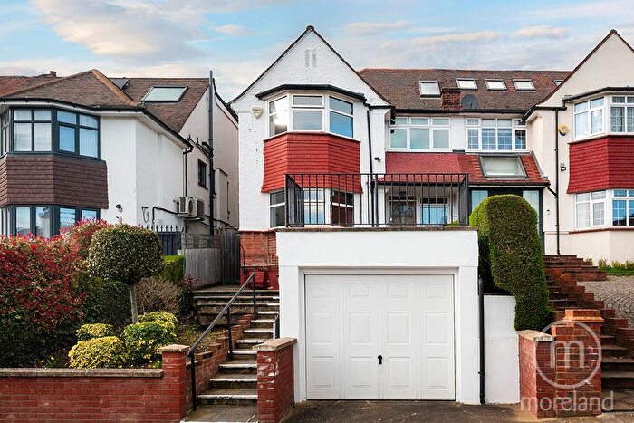 5 Bedroom Semi Detached House For Sale In Ridge Hill, Golders Green, NW11