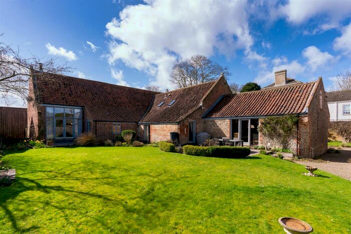 4 Bedroom Barn Conversion For Sale In Sutton, NR12