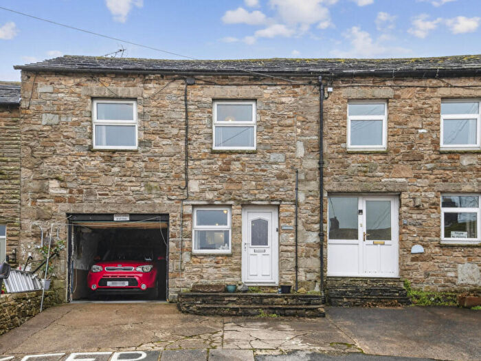 4 Bedroom Terraced House For Sale In The Hill, Hawes, DL8