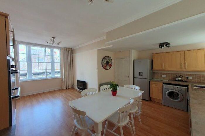 2 Bedroom Flat To Rent In Buckingham Court, York, YO1