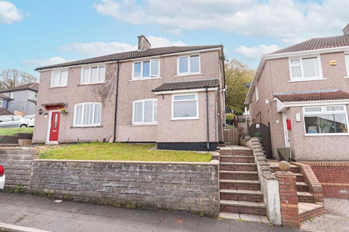 4 Bedroom Semi-Detached House For Sale In Graig Park Hill, Newport, NP20