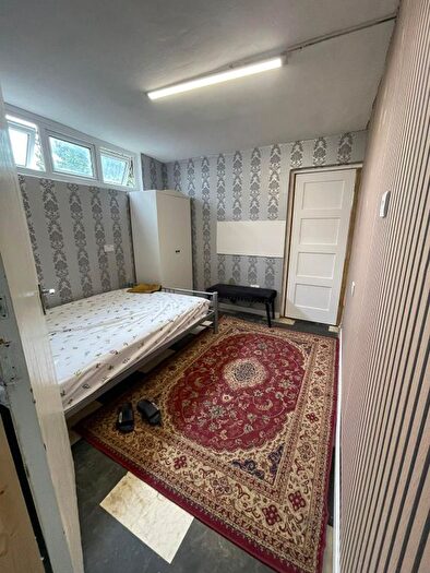 Studio To Rent In Green Lane, IG3