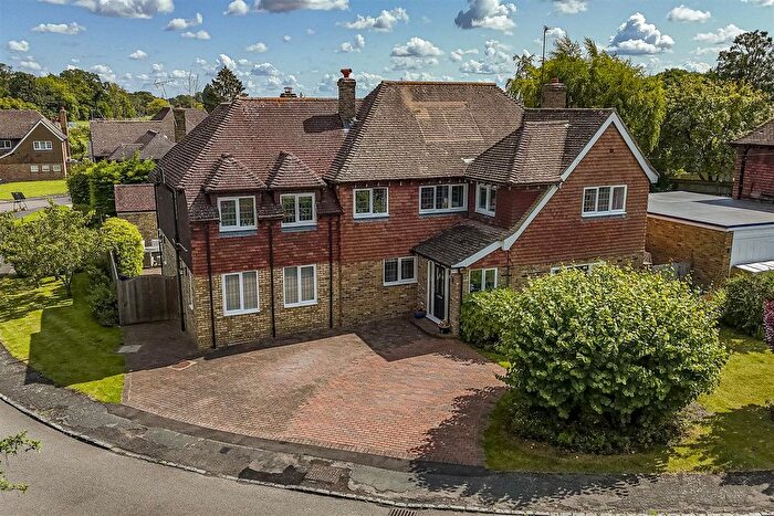 5 Bedroom Detached House For Sale In Meadoway, Hartwell, Aylesbury, HP17
