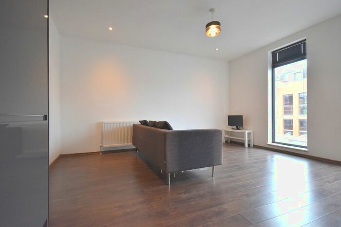 1 Bedroom Flat To Rent In Rye Lane, Peckham, SE15