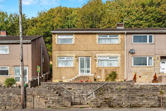 3 Bedroom Semi-Detached House For Sale In Shelone Road, Neath, SA11