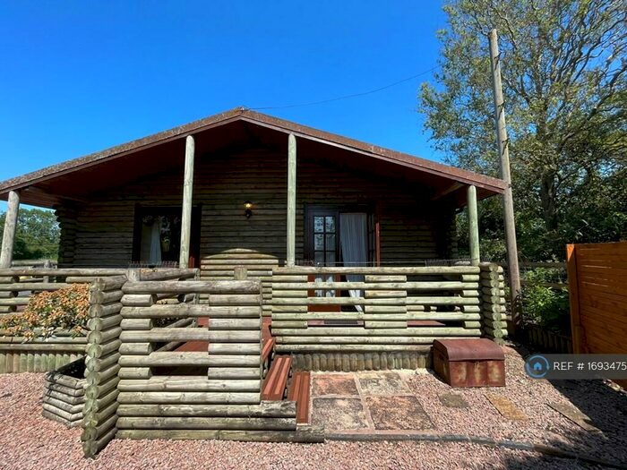 2 Bedroom Bungalow To Rent In Whitford Bridge Road, Stoke Prior, Bromsgrove, B60