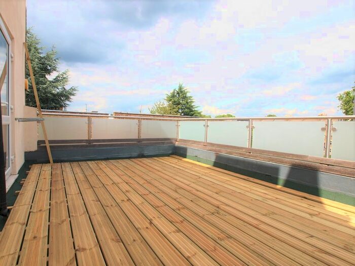 3 Bedroom Flat To Rent In Hornsey Road, Finsbury Park, N19