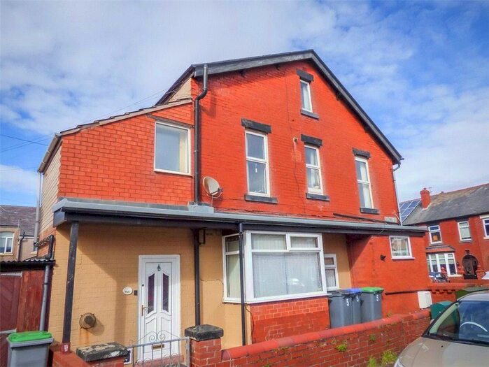 2 Bedroom Flat To Rent In St. Annes Court, St. Annes Road, Blackpool, FY4