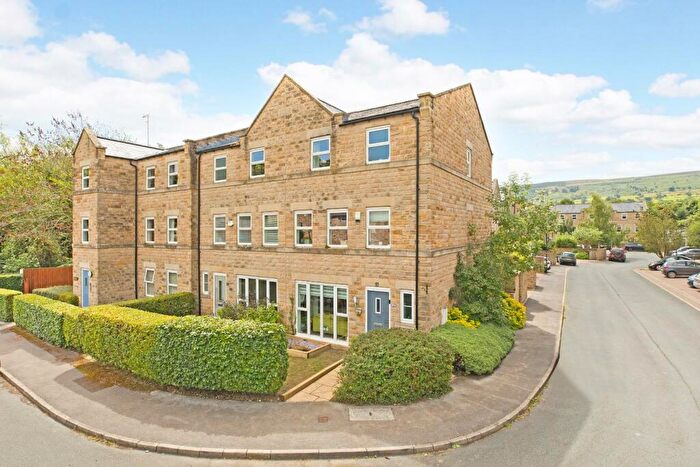 4 Bedroom Town House For Sale In Mill Fold, Addingham, Ilkley, LS29