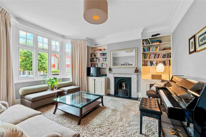 5 Bedroom Semi-Detached House To Rent In Kenilworth Avenue, London, SW19