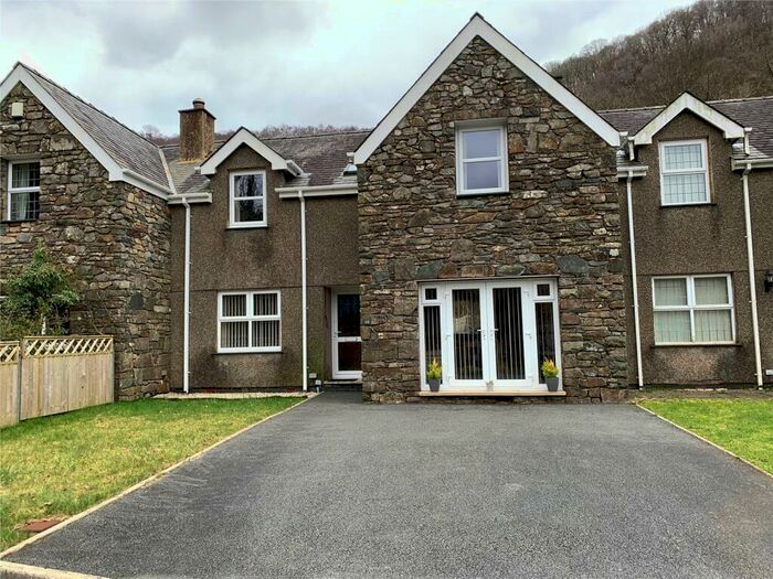 3 Bedroom Terraced House For Sale In Coed Camlyn, Maentwrog, Blaenau Ffestiniog, Gwynedd, LL41