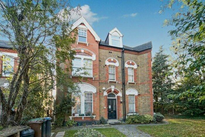 1 Bedroom Flat To Rent In Kings Hall Road, Beckenham, BR3