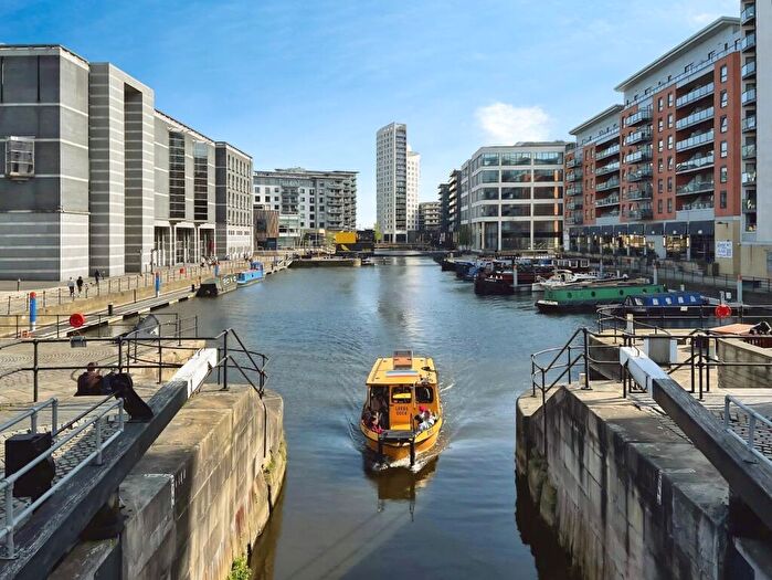 1 Bedroom Flat To Rent In Clarence House, The Boulevard, Leeds, West Yorkshire, LS10