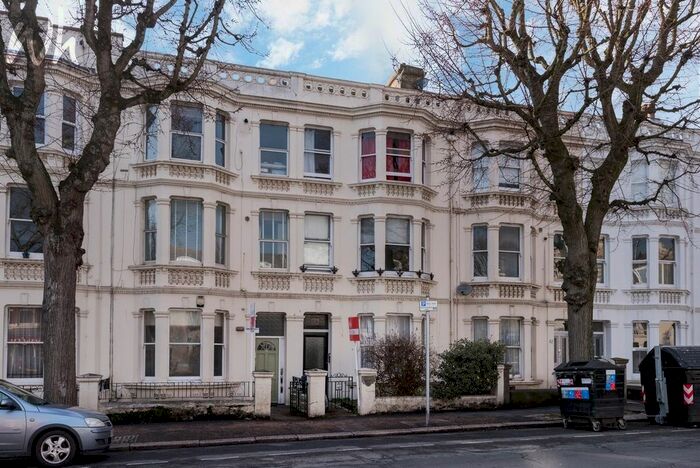 2 Bedroom Flat To Rent In Sackville Road, Hove, BN3
