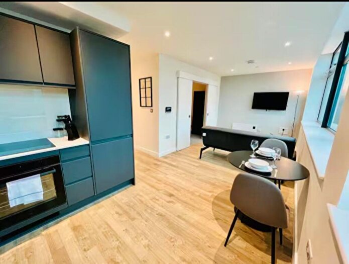 1 Bedroom Apartment To Rent In Paragon House, Seymour Grove, M16