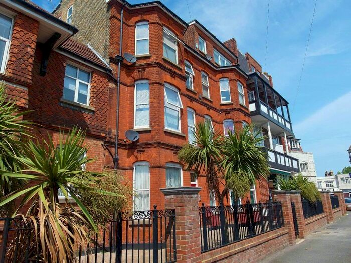 1 Bedroom Flat To Rent In Cliftonville Avenue, Margate, Kent, CT9