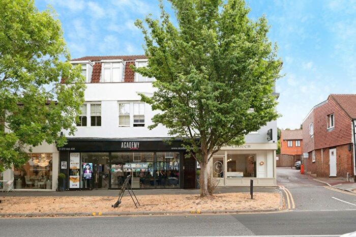 1 Bedroom Flat For Sale In High Street, Esher, Surrey, KT10