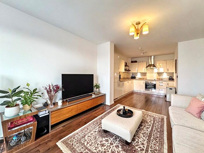 1 Bedroom Flat For Sale In Coxwell Boulevard, London, NW9