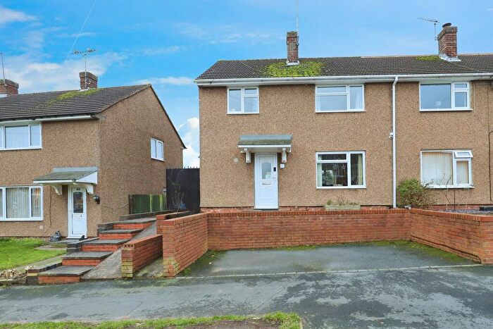 3 Bedroom End Of Terrace House For Sale In Drake Crescent, Kidderminster, DY11