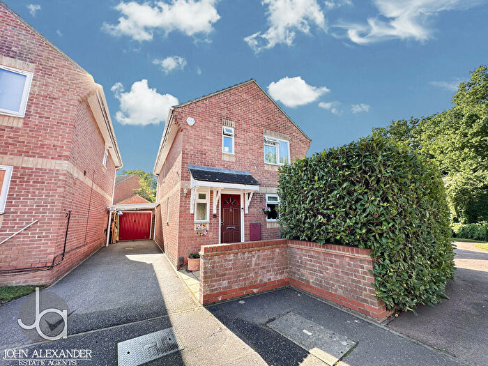 3 Bedroom Detached House For Sale In Friday Wood Green, Colchester, CO2