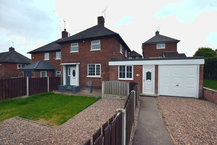 4 Bedroom Semi-Detached House To Rent In Ravenscroft Avenue, Stradbroke, Sheffield, S13