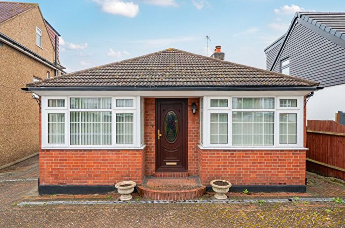 3 Bedroom Detached Bungalow For Sale In Langley Avenue, Worcester Park, Surrey, KT4