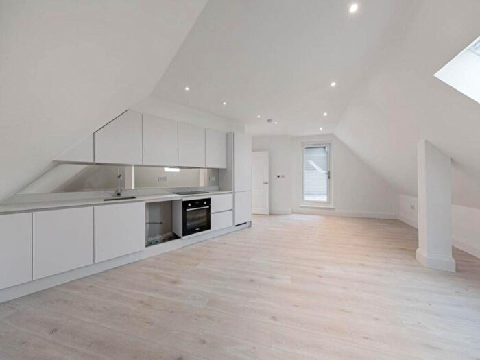 1 Bedroom Apartment To Rent In Imperial House, Queens Road, Buckhurst Hill, IG9